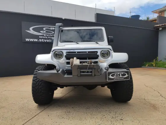 TROLLER T4 3.0 TETO RÍGIDO 16V TURBO ELETRONIC DIESEL 2P MANUAL