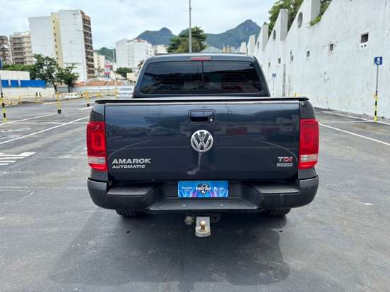 VOLKSWAGEN-AMAROK-2014