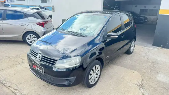VOLKSWAGEN FOX 1.0 MI SELEÇÃO 8V FLEX 4P MANUAL