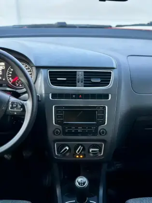 VOLKSWAGEN FOX 1.6 MI 8V FLEX 4P MANUAL