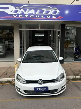 VOLKSWAGEN GOLF 1.6 MSI COMFORTLINE 16V TOTAL FLEX 4P TIPTRONIC