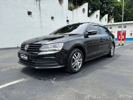 VOLKSWAGEN JETTA 2.0 COMFORTLINE FLEX 4P TIPTRONIC