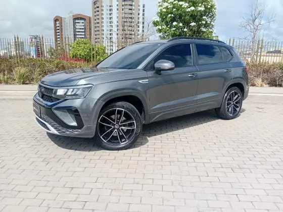 VOLKSWAGEN TAOS 1.4 250 TSI TOTAL FLEX COMFORTLINE AUTOMÁTICO