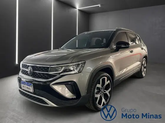 VOLKSWAGEN TAOS 1.4 250 TSI TOTAL FLEX HIGHLINE AUTOMÁTICO