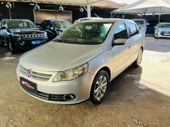 VOLKSWAGEN VOYAGE 1.6 MI 8V FLEX 4P AUTOMATIZADO