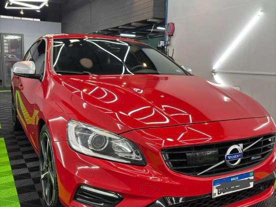 VOLVO-S60-3.0 T6 R-DESIGN AWD GASOLINA 4P AUTOMÁTICO VOLVO-S60-2013