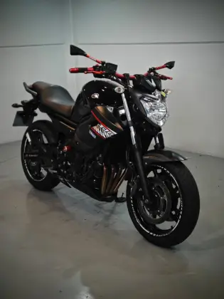 YAMAHA XJ6 N 