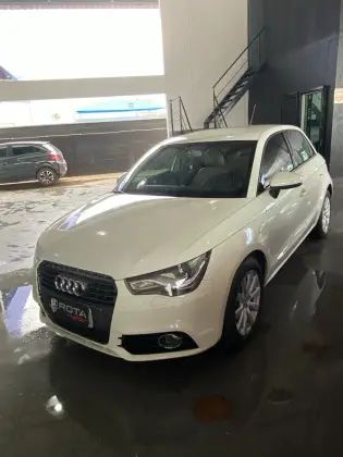 AUDI A1 1.4 TFSI ATTRACTION 16V 122CV GASOLINA 4P AUTOMÁTICO