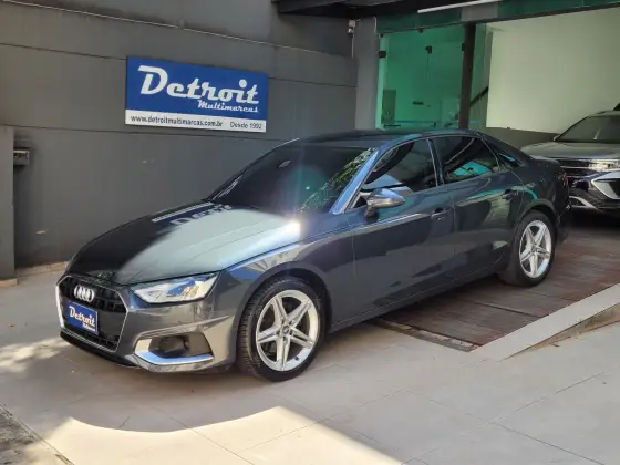 AUDI A4 2.0 TFSI GASOLINA PRESTIGE S TRONIC