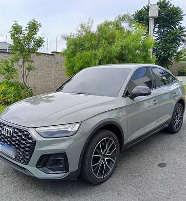 AUDI-Q5-2021