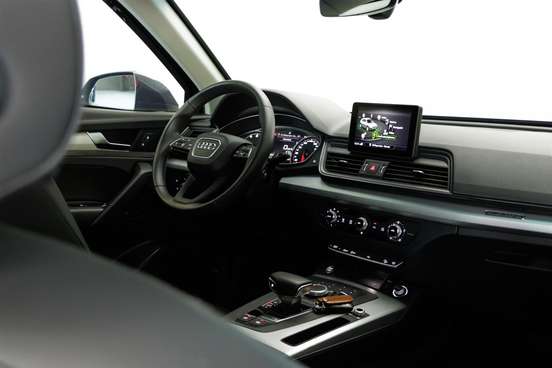 AUDI-Q5-2019