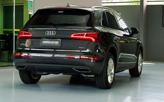 AUDI-Q5-2019