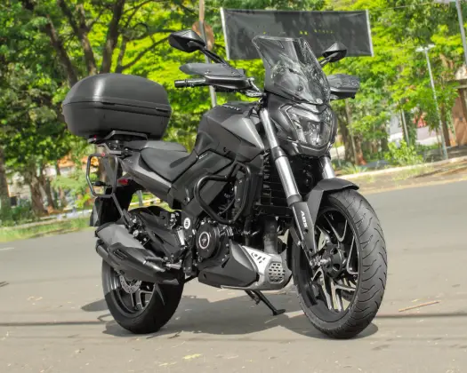 BAJAJ DOMINAR 400 