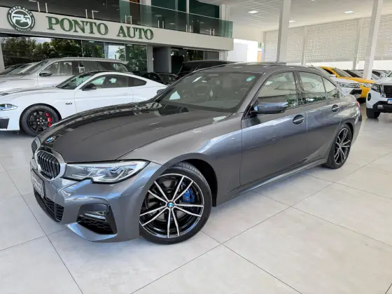 BMW 330i 2.0 16V TURBO GASOLINA M SPORT AUTOMÁTICO