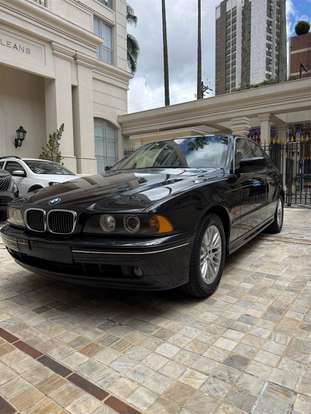 BMW-540i-2000