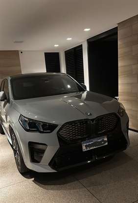BMW-iX2-2024