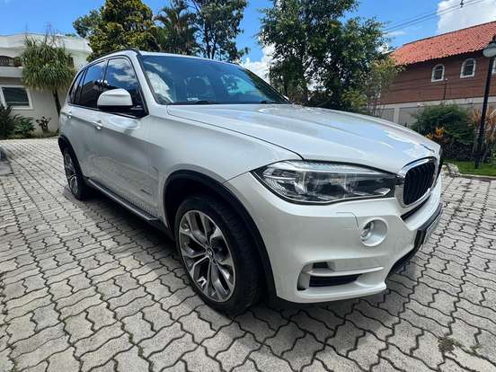 BMW-X5-3.0 FULL 4X4 35I 6 CILINDROS 24V GASOLINA 4P AUTOMÁTICO BMW-X5-2016
