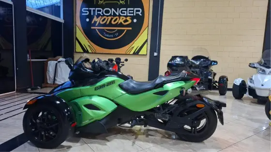 CAN-AM SPYDER RS-S CAN-AM SPYDER RS-S