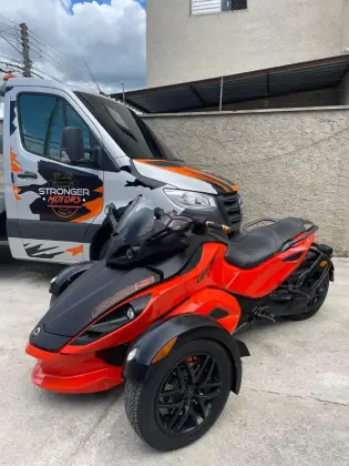 CAN-AM SPYDER RS-S 