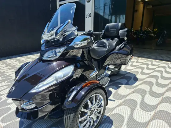 CAN-AM SPYDER RT LIMITED 