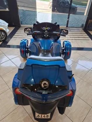 CAN-AM SPYDER RT LIMITED 