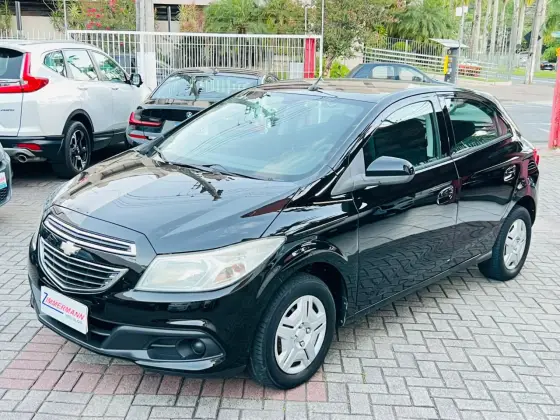 CHEVROLET ONIX 1.0 MPFI LT 8V FLEX 4P MANUAL