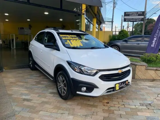 CHEVROLET ONIX 1.4 MPFI ACTIV 8V FLEX 4P AUTOMÁTICO