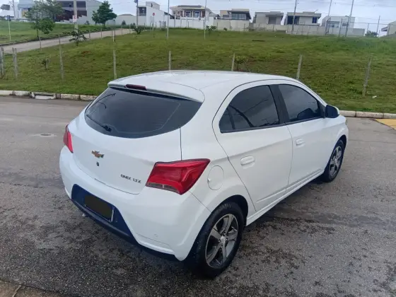 CHEVROLET ONIX 1.4 MPFI LTZ 8V FLEX 4P AUTOMÁTICO