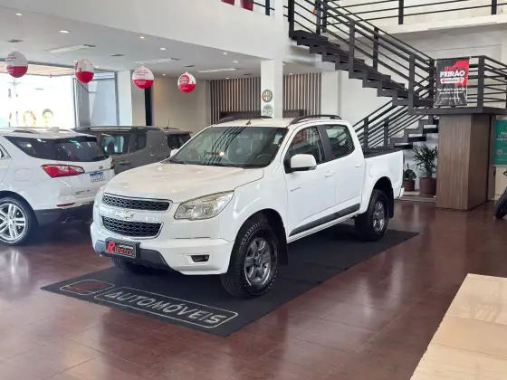 CHEVROLET S10 2.4 ADVANTAGE 4X2 CD 8V FLEX 4P MANUAL CHEVROLET S10 2.4 ADVANTAGE 4X2 CD 8V FLEX 4P MANUAL