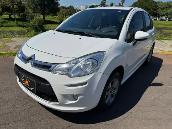CITROËN C3 1.2 PURE TECH FLEX ATTRACTION MANUAL