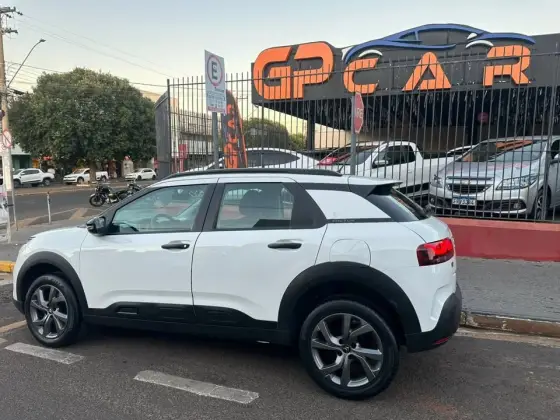 CITROËN C4 CACTUS 1.6 VTI 120 FLEX FEEL PACK EAT6 CITROËN C4 CACTUS 1.6 VTI 120 FLEX FEEL PACK EAT6