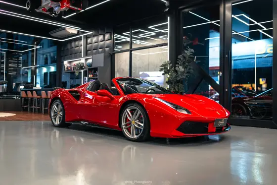FERRARI 488 SPIDER 3.9 V8 TURBO GASOLINA F1-DCT FERRARI 488 SPIDER 3.9 V8 TURBO GASOLINA F1-DCT