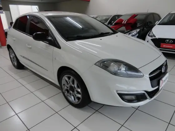 FIAT BRAVO 1.8 BLACKMOTION 16V FLEX 4P AUTOMATIZADO