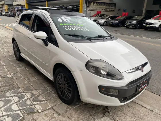 FIAT PUNTO 1.8 SPORTING 16V FLEX 4P MANUAL FIAT PUNTO 1.8 SPORTING 16V FLEX 4P MANUAL