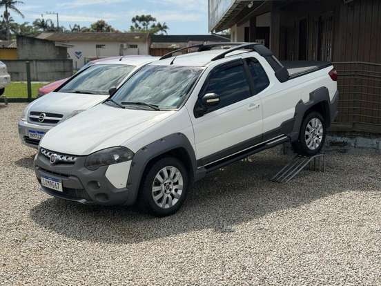 FIAT-STRADA-2016