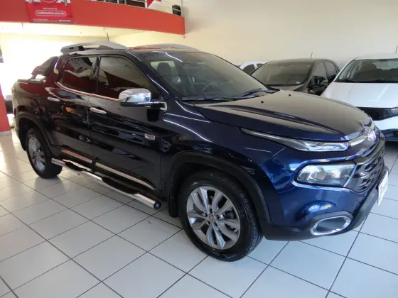 FIAT TORO 2.0 16V TURBO DIESEL RANCH 4WD AT9 FIAT TORO 2.0 16V TURBO DIESEL RANCH 4WD AT9