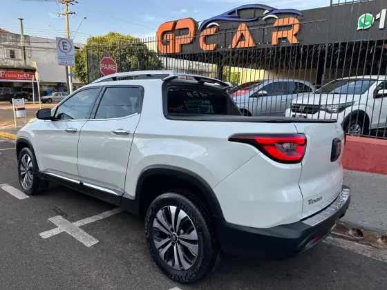 FIAT TORO 2.0 16V TURBO DIESEL VOLCANO 4WD AT9