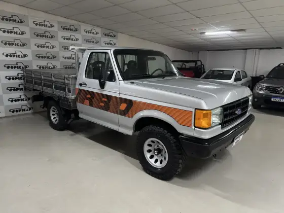 FORD F-1000 3.9 SUPER SÉRIE CS 8V DIESEL 2P MANUAL