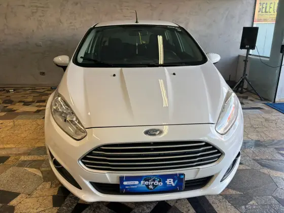 FORD FIESTA 1.6 SE HATCH 16V FLEX 4P MANUAL FORD FIESTA 1.6 SE HATCH 16V FLEX 4P MANUAL