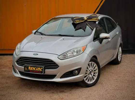 FORD FIESTA 1.6 TITANIUM SEDAN 16V FLEX 4P POWERSHIFT FORD FIESTA 1.6 TITANIUM SEDAN 16V FLEX 4P POWERSHIFT