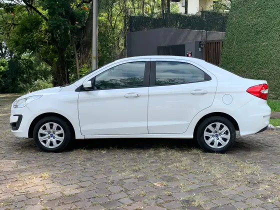 FORD KA 1.0 TI-VCT FLEX SE PLUS SEDAN MANUAL FORD KA 1.0 TI-VCT FLEX SE PLUS SEDAN MANUAL