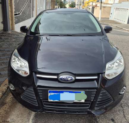 FORD-FOCUS-2013