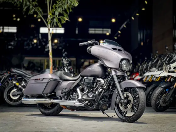 HARLEY-DAVIDSON STREET GLIDE SPECIAL HARLEY-DAVIDSON STREET GLIDE SPECIAL