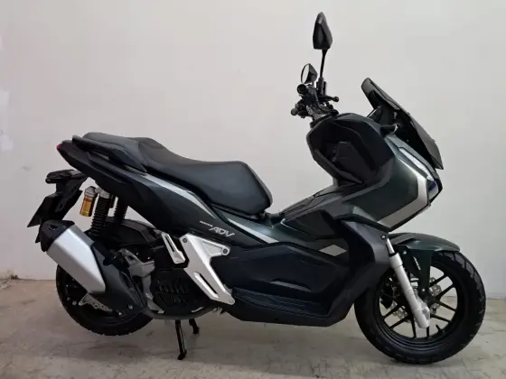 HONDA ADV 