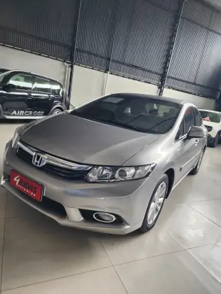 HONDA CIVIC 2.0 LXR 16V FLEX 4P AUTOMÁTICO HONDA CIVIC 2.0 LXR 16V FLEX 4P AUTOMÁTICO