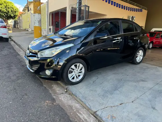 HYUNDAI HB20S 1.6 PREMIUM 16V FLEX 4P AUTOMÁTICO HYUNDAI HB20S 1.6 PREMIUM 16V FLEX 4P AUTOMÁTICO