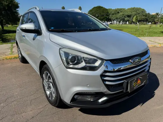 JAC T40 1.6 16V GASOLINA 4P CVT