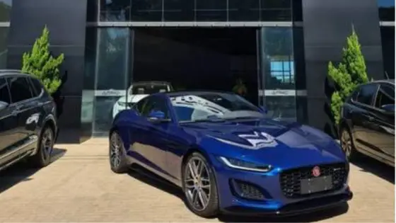 JAGUAR F-TYPE 2.0 P300 GASOLINA R-DYNAMIC COUPÉ AUTOMÁTICO