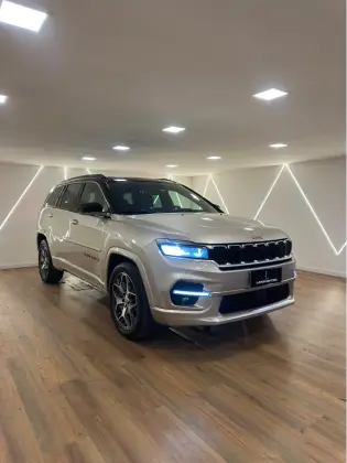 JEEP COMMANDER 1.3 T270 TURBO FLEX OVERLAND AT6