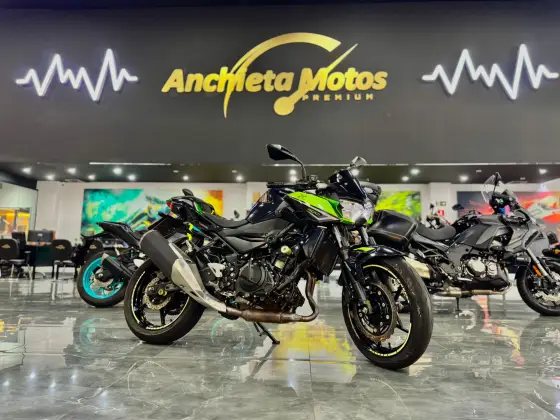 KAWASAKI Z400 KAWASAKI Z400